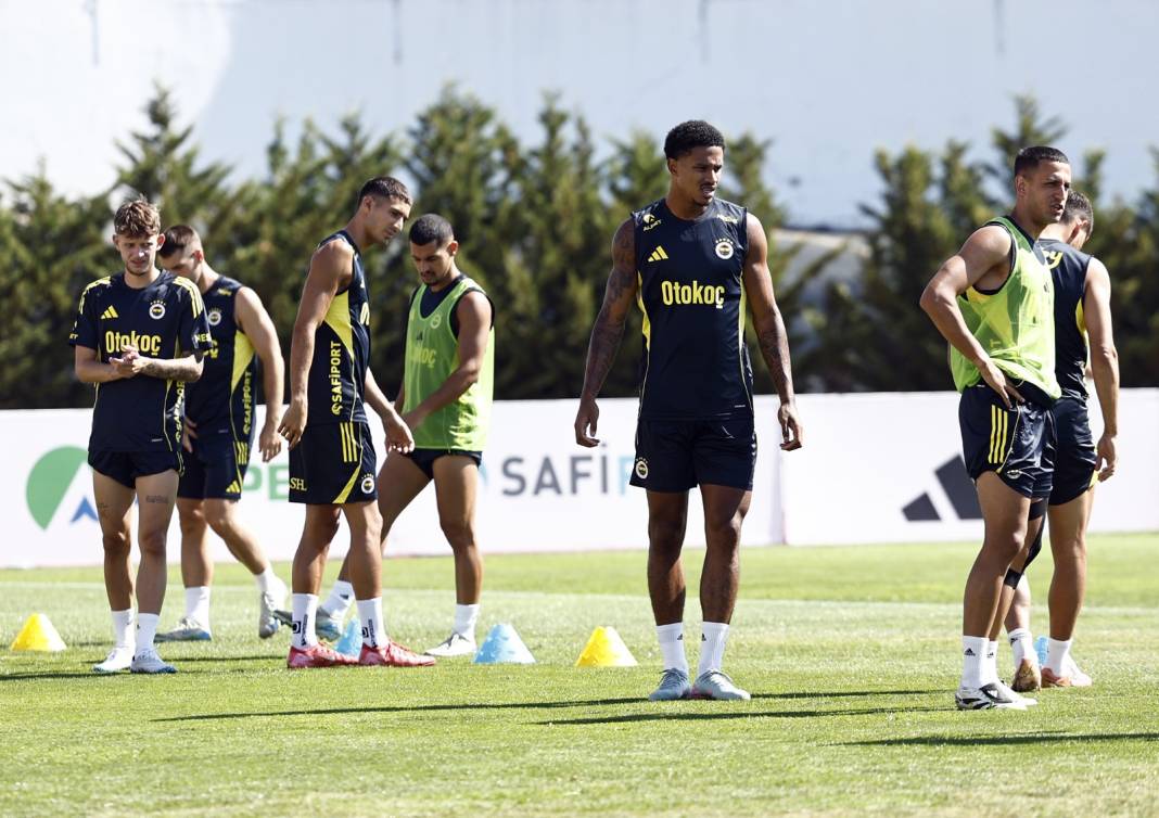 Fenerbahçe başaramadı: Jhon Duran geçti 1